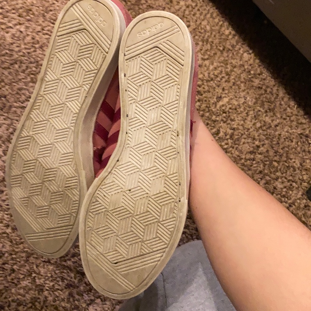 Pink adidas - Picture 3 of 4